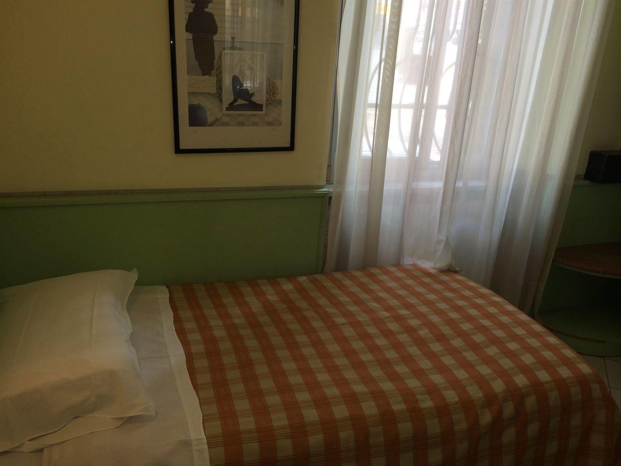 Hotel Mazzini Letojanni Eksteriør bilde