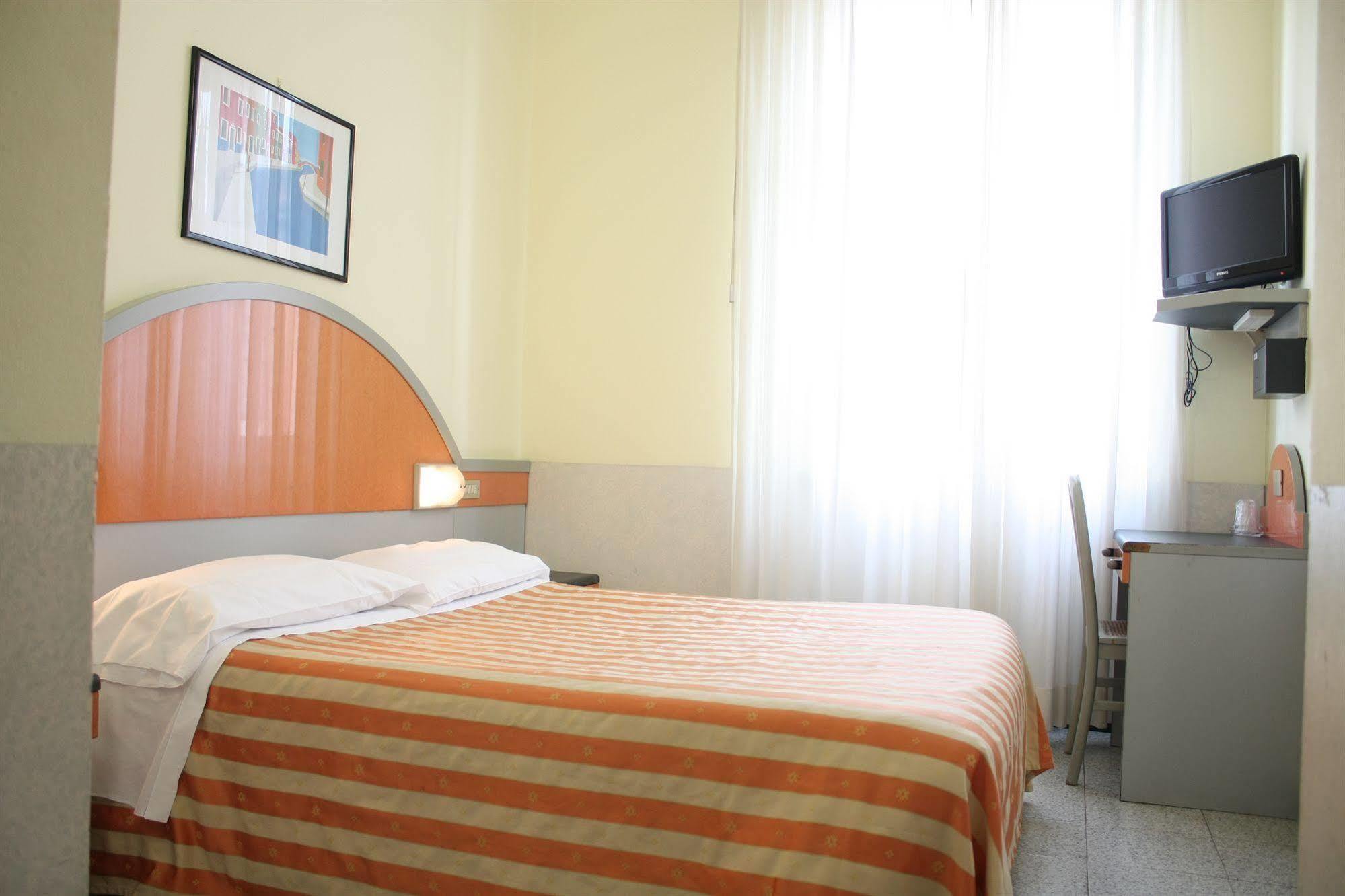 Hotel Mazzini Letojanni Rom bilde
