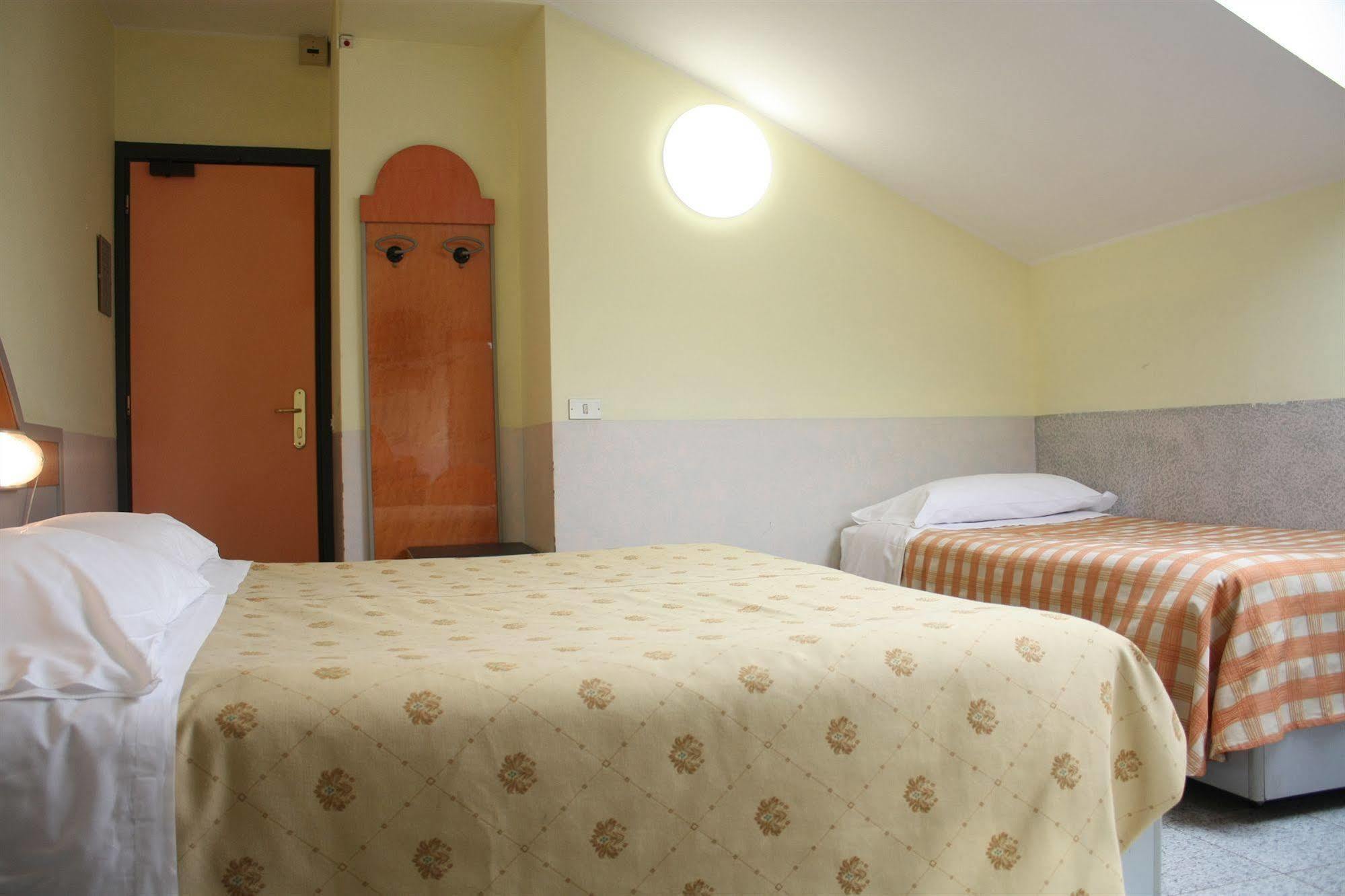 Hotel Mazzini Letojanni Eksteriør bilde